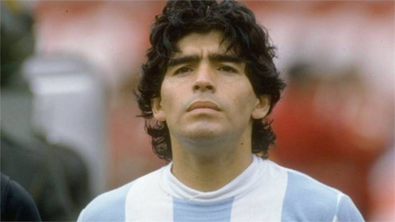 Diego Maradona - Cậu bé vàng xứ Tango